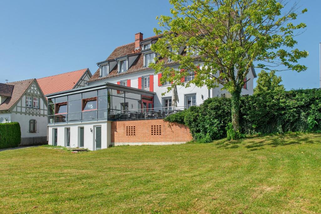 Altes Schulhaus &ndash; Ferienwohnungen in 88633 Heiligenberg am Bodensee